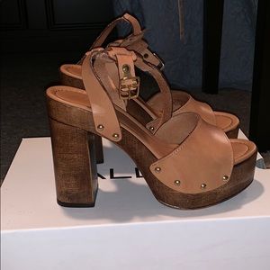 Wooden Platform Wedge